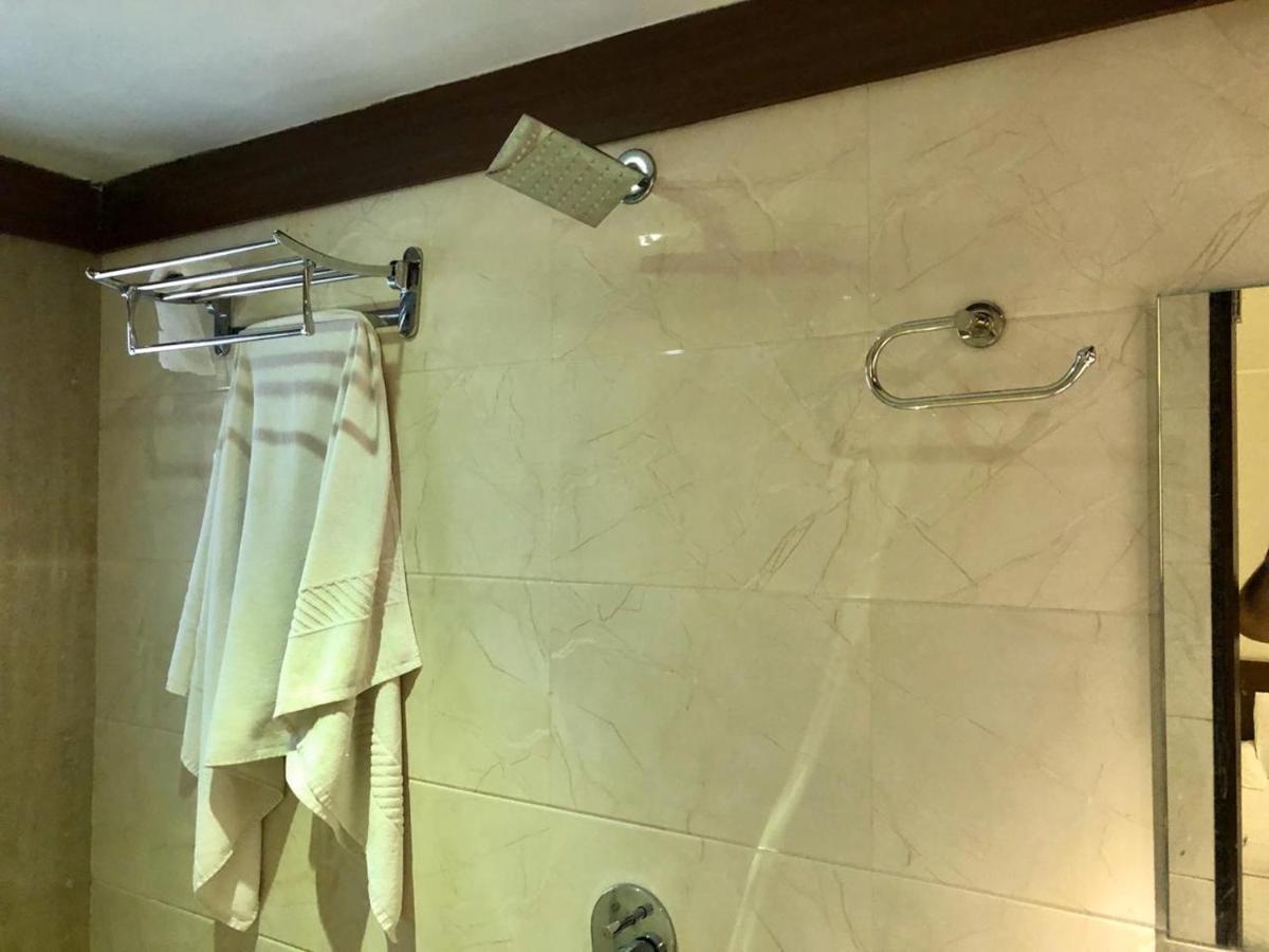 Pravasi Residency Villa Тане Екстериор снимка